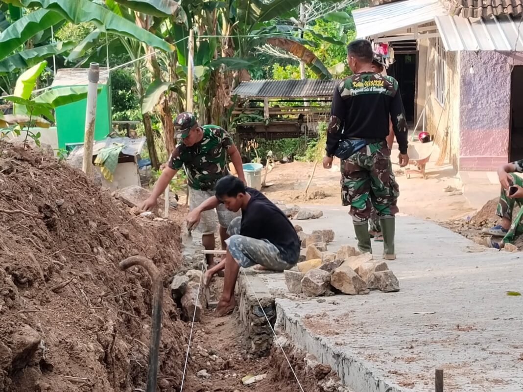 Pembangunan Jalan Rabat Beton Akan Mempermudah Akses Warga Pinang Jaya