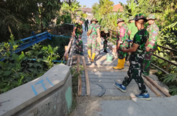 TMMD 129 Laksanakan Perbaikan Jembatan untuk Kemudahan Warga Desa
