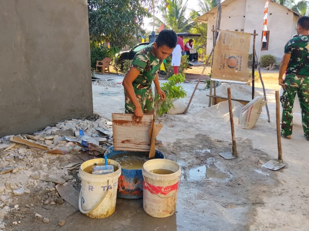 Renovasi RTLH Bapak Iwan: Pemasangan Keramik Lantai Dimulai