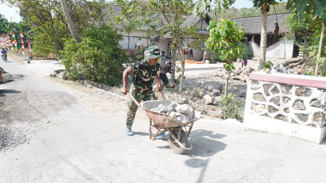 Satgas TMMD ke-129 Kodim 0812/Lamongan: Semangat Gotong Royong dalam Pembangunan TPT