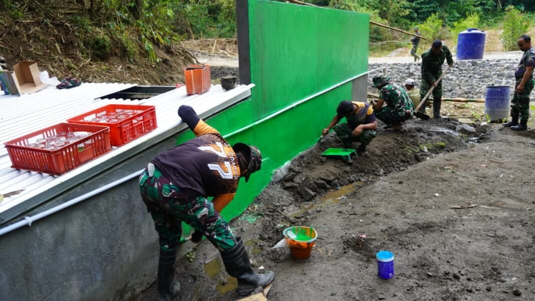 Akses Air Bersih untuk Masyarakat Sekardadi melalui TNI Manunggal Air