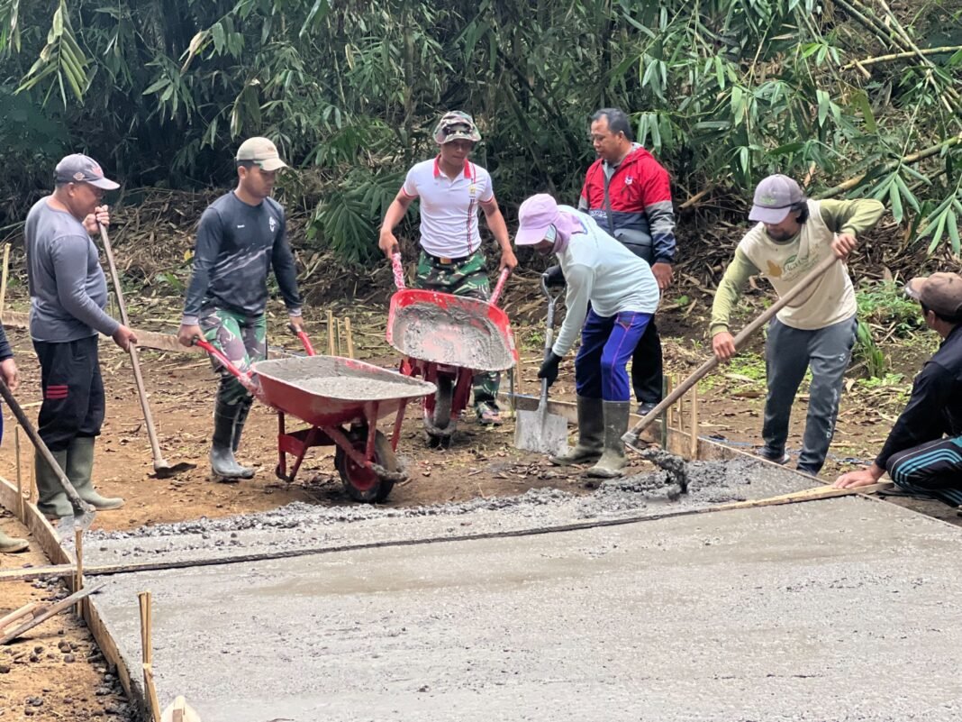 Kejar Target Pembangunan, Satgas TMMD Bangli Manfaatkan Cuaca Cerah
