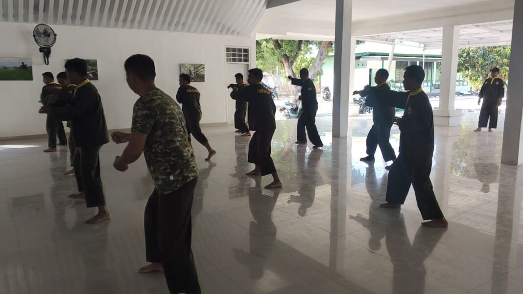 Meningkatkan Profesionalisme Prajurit Melalui Latihan Pencak Silat di Kodim 1420/Sidrap