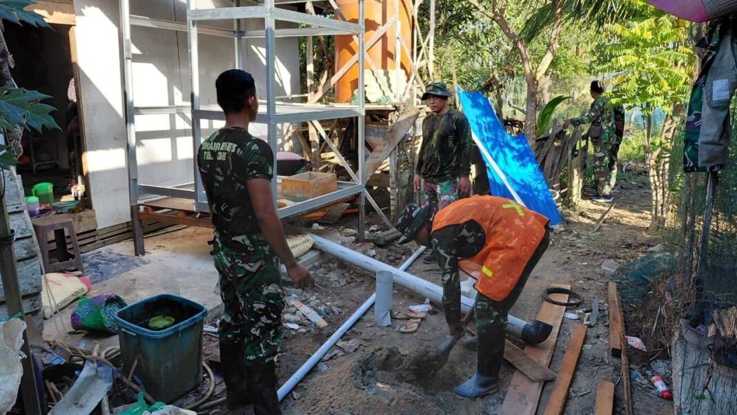 Progres Pembangunan MCK Sasaran 3 di Kapuas oleh Satgas TMMD