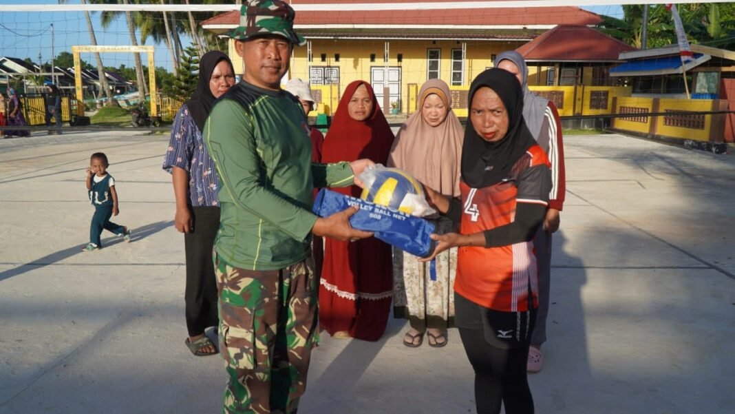 Satgas TMMD Salurkan Sarana Olahraga untuk PKK Desa Pulau Dua