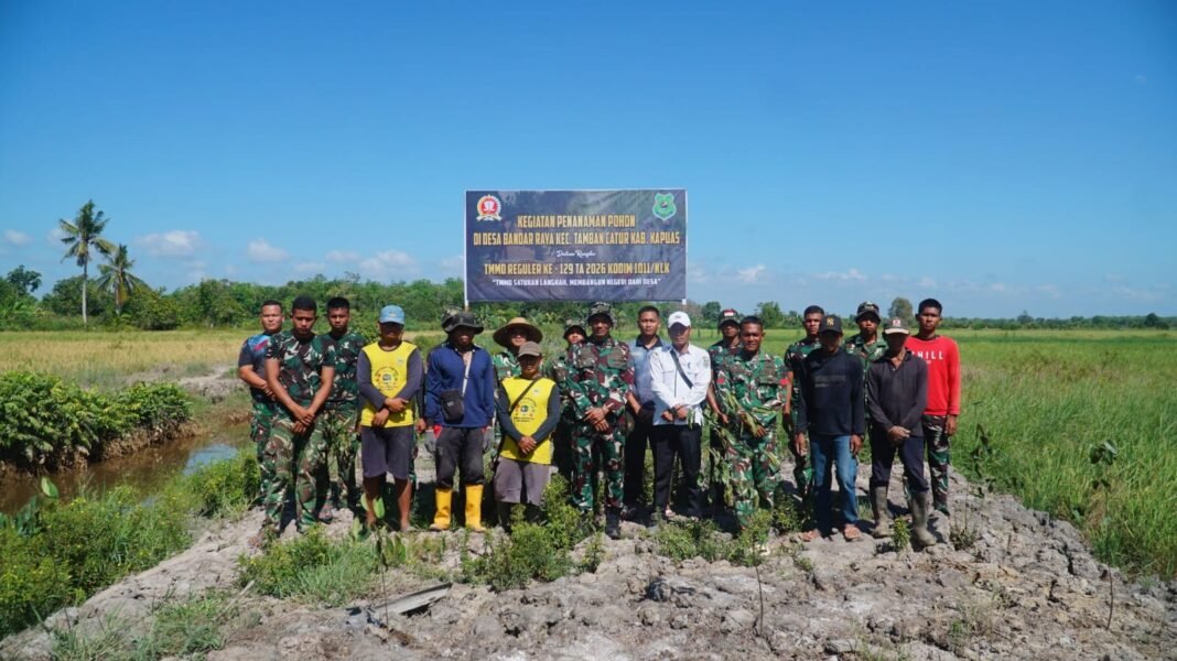 Kolaborasi TNI dan Warga Dalam Upaya Penghijauan di Kuala Kapuas