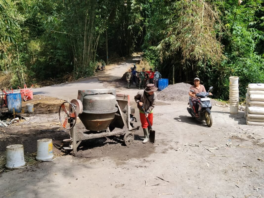 Semangat Gotong Royong dalam TMMD di Kintamani