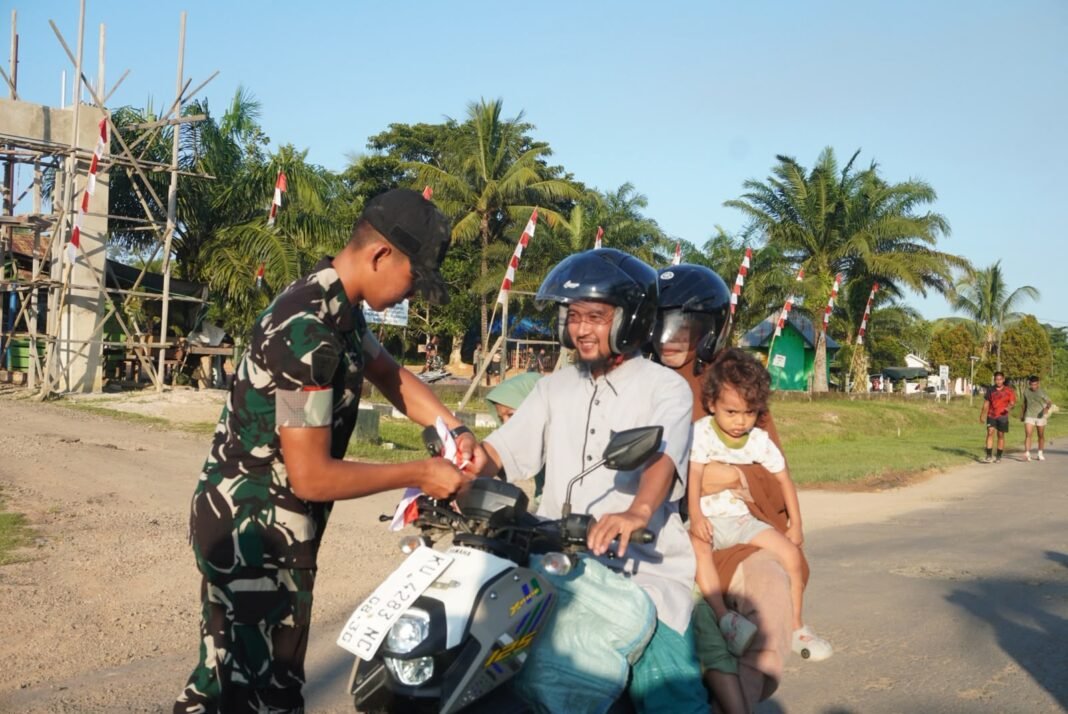 TNI Dorong Semangat Kebangsaan melalui Pembagian Bendera