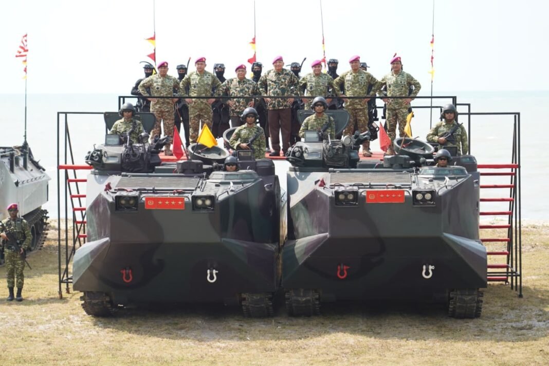 Kasad Jenderal TNI Maruli Simanjuntak Dihormati sebagai Warga Kehormatan Marinir