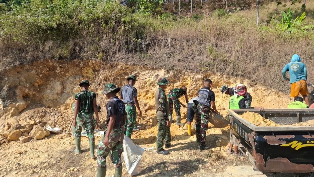 Transformasi Jalan Usaha Tani di Desa Tlemang Berkat Kerjasama TNI dan Warga