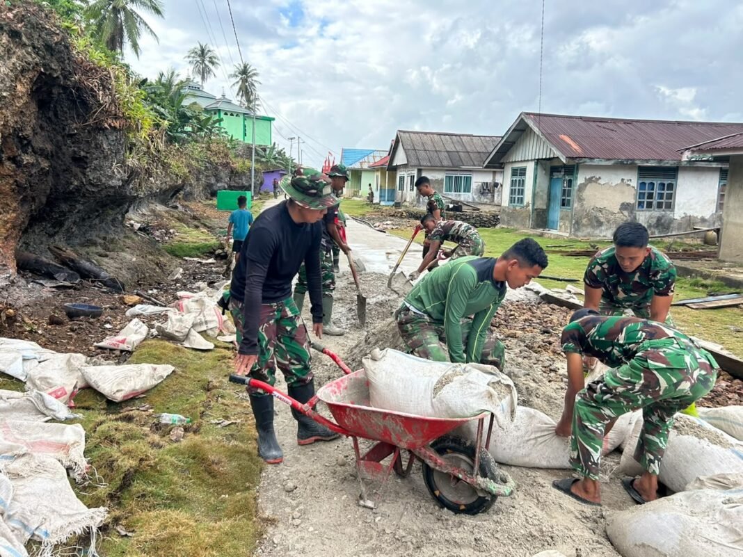 Pembangunan Jalan Beton di Desa Polewali Dipercepat lewat Gotong Royong