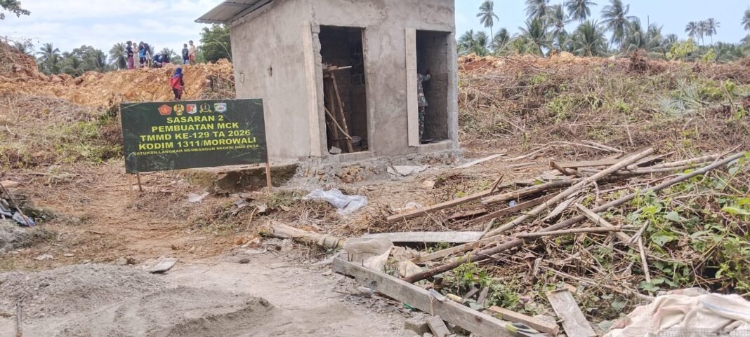 Progres Pembangunan MCK di Masjid Desa Polewali