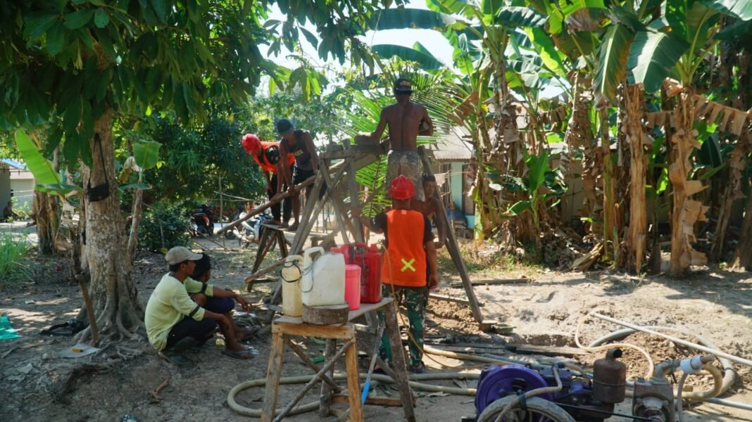 Sumur Bor Sasaran 2 di Desa Bandar Raya Dikerjakan oleh Satgas TMMD Ke-129 untuk Penyediaan Air Bersih