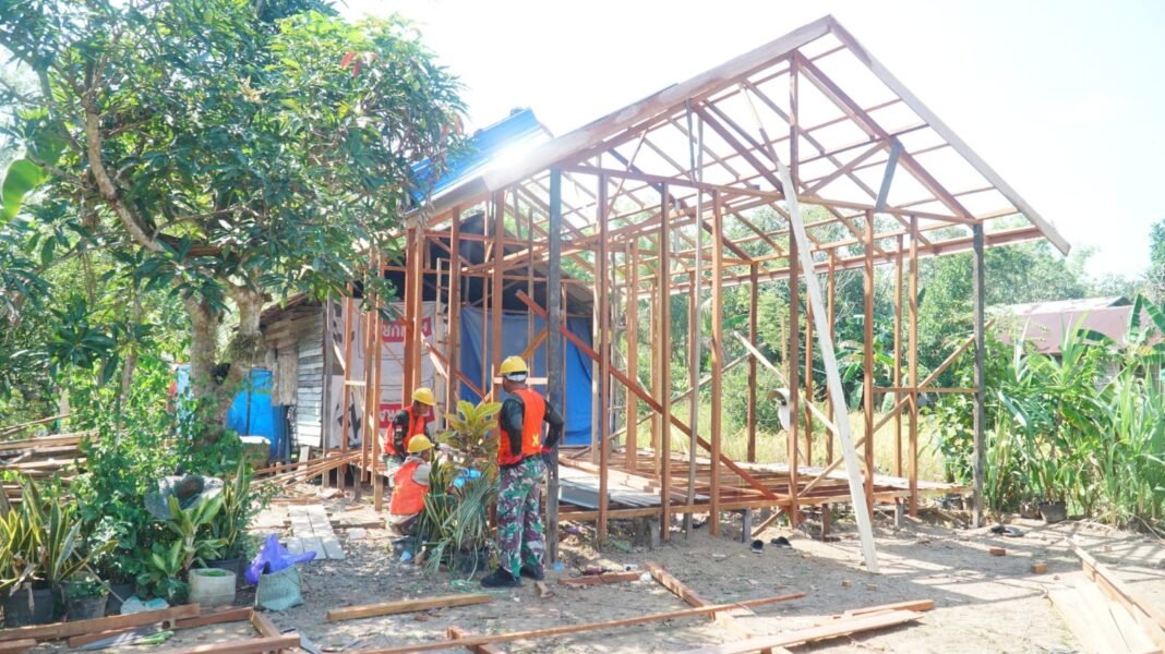 Rehabilitasi RTLH Sasaran 3 Capai Pemasangan Atap