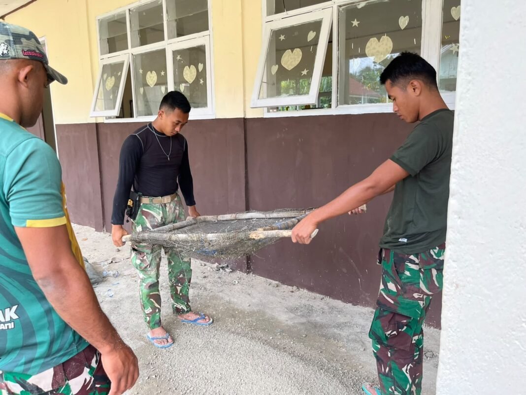 Lanjutan Pengecoran Lantai di SD Polewali Kembali Dilaksanakan