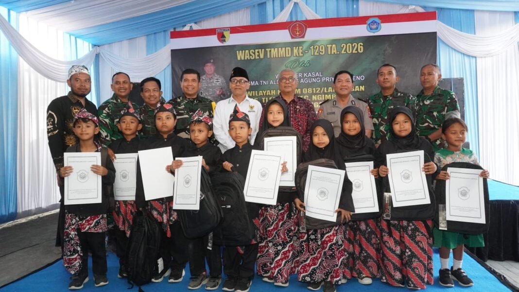 Kegiatan Sosial TMMD di Tlemang: Santunan untuk Anak-Anak Yatim