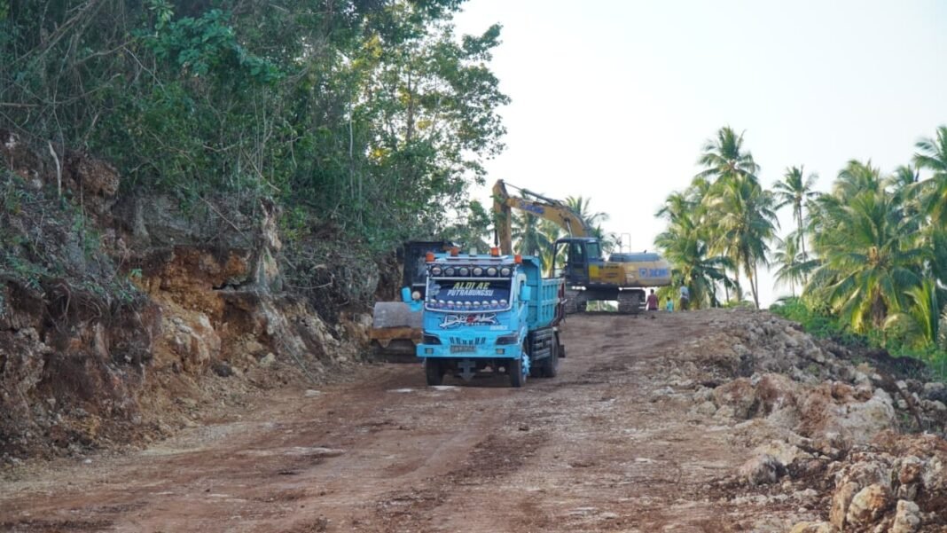 Progres Jalan Penghubung Umbele: Kini Truk Bisa Melintas