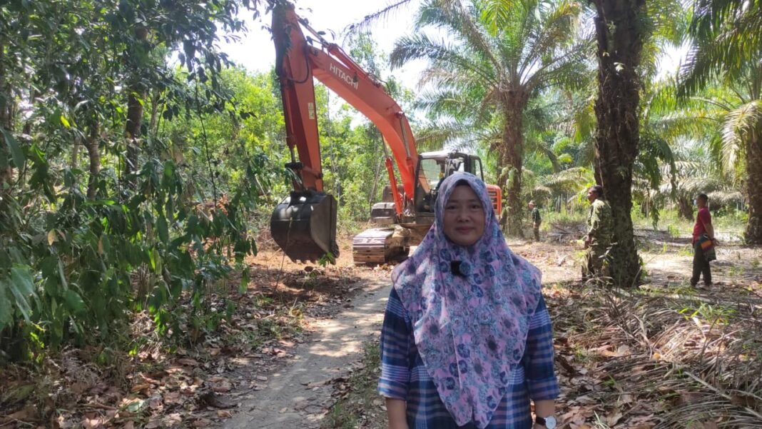 Kepala Desa Penyamun Mengapresiasi TMMD Ke-129 yang Mempermudah Jalan Warga