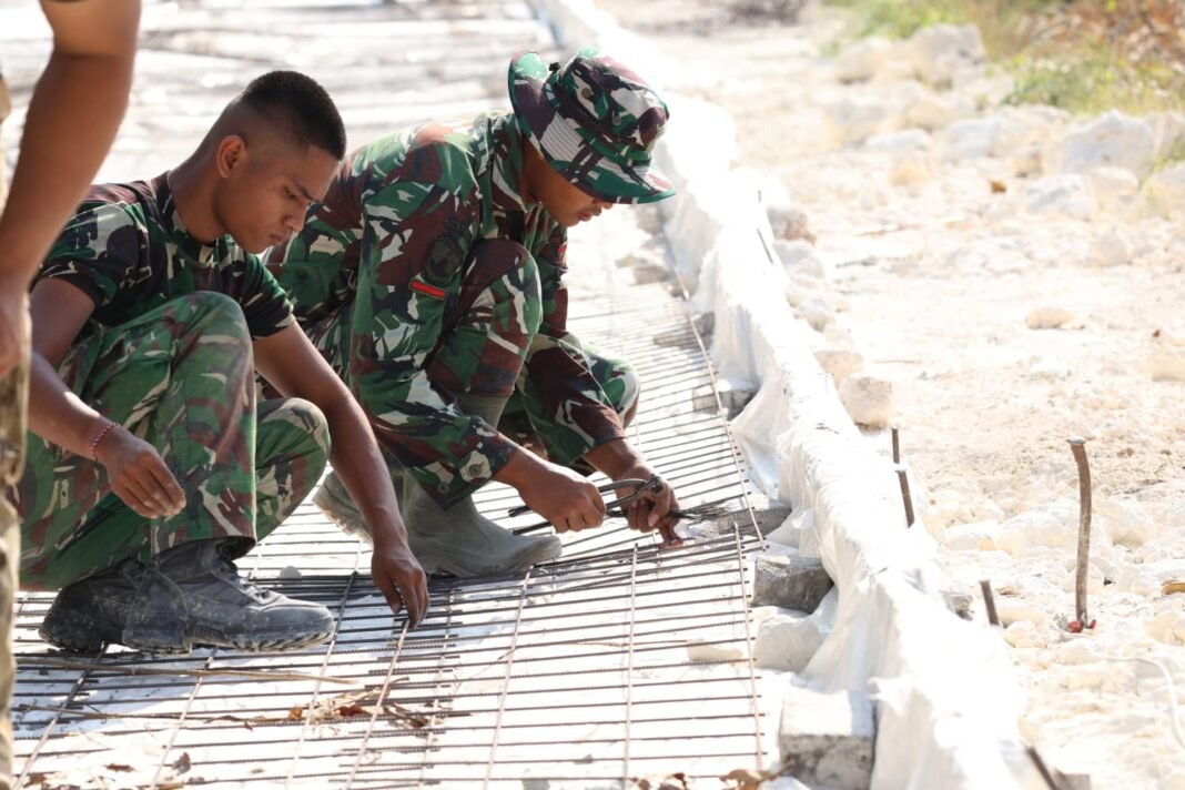 TMMD Ke-129: Sinergi TNI dan Masyarakat dalam Membangun Jalan Desa Tlemang