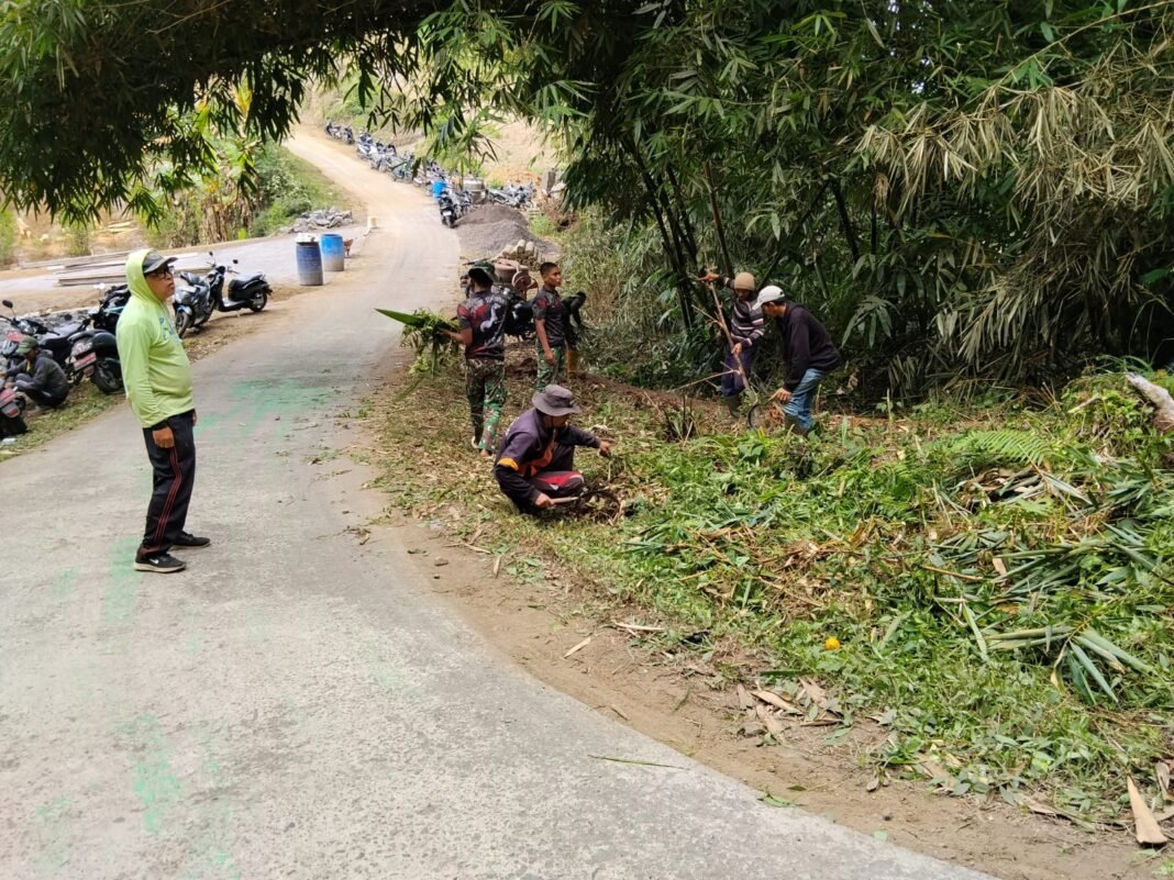 Kerja Bersama Masyarakat, Satgas TMMD Ke-129 Kodim 1626/Bangli Perindah Jalan