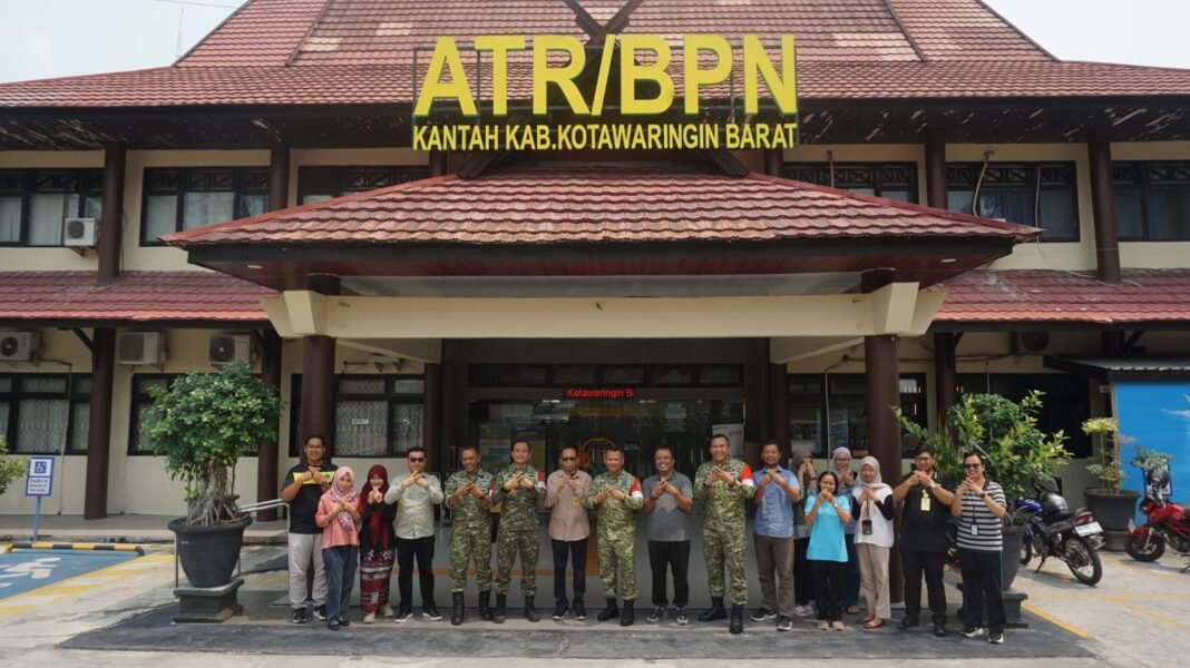 Pasis Sesko TNI Angkatan LVI Lakukan Peninjauan Wilayah dan Koordinasi Data di Kalimantan