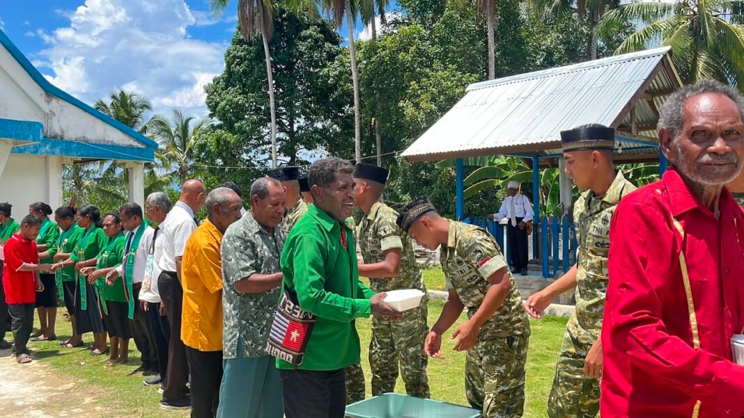 Sinergi Prajurit dan Masyarakat: Memperkuat Kebersamaan di Supiori