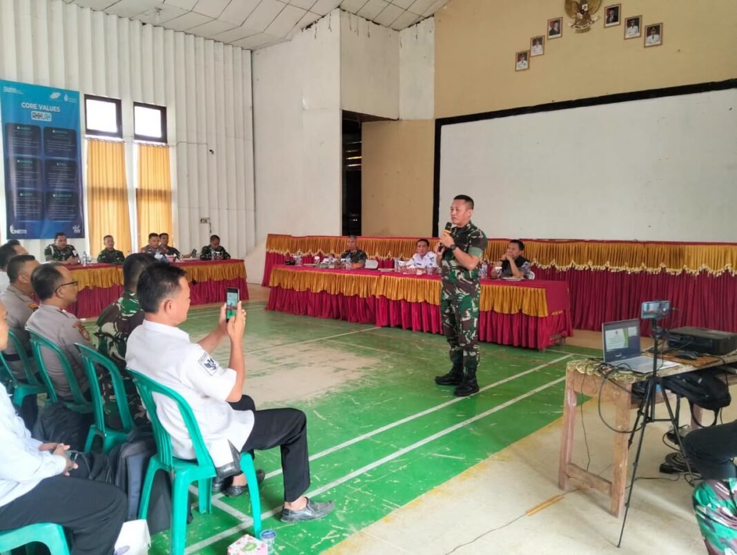 Sinergi TNI dan Masyarakat Bunga Mayang dalam Penanggulangan Karhutla