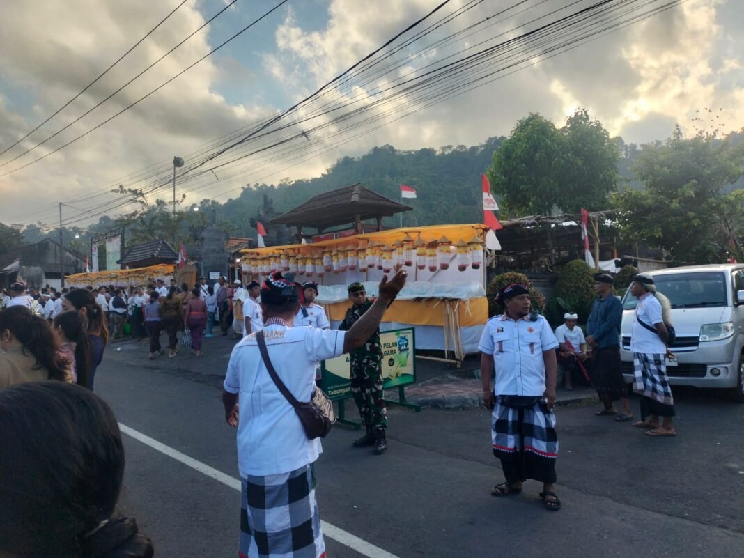 Kolaborasi Pecalang dan Aparat Amankan Ritual Ngening di Desa Adat Selisihan Klungkung
