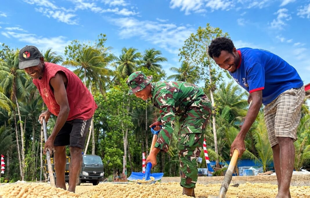 Meningkatkan Kesejahteraan Nelayan, Yonif TP 859/RBK Gelar Aksi Sosial di Papua