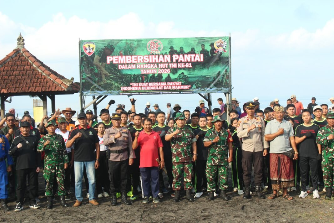 Aksi Bersih Pantai Yeh Gangga: Wujud Bakti TNI untuk Kelestarian Alam Tabanan