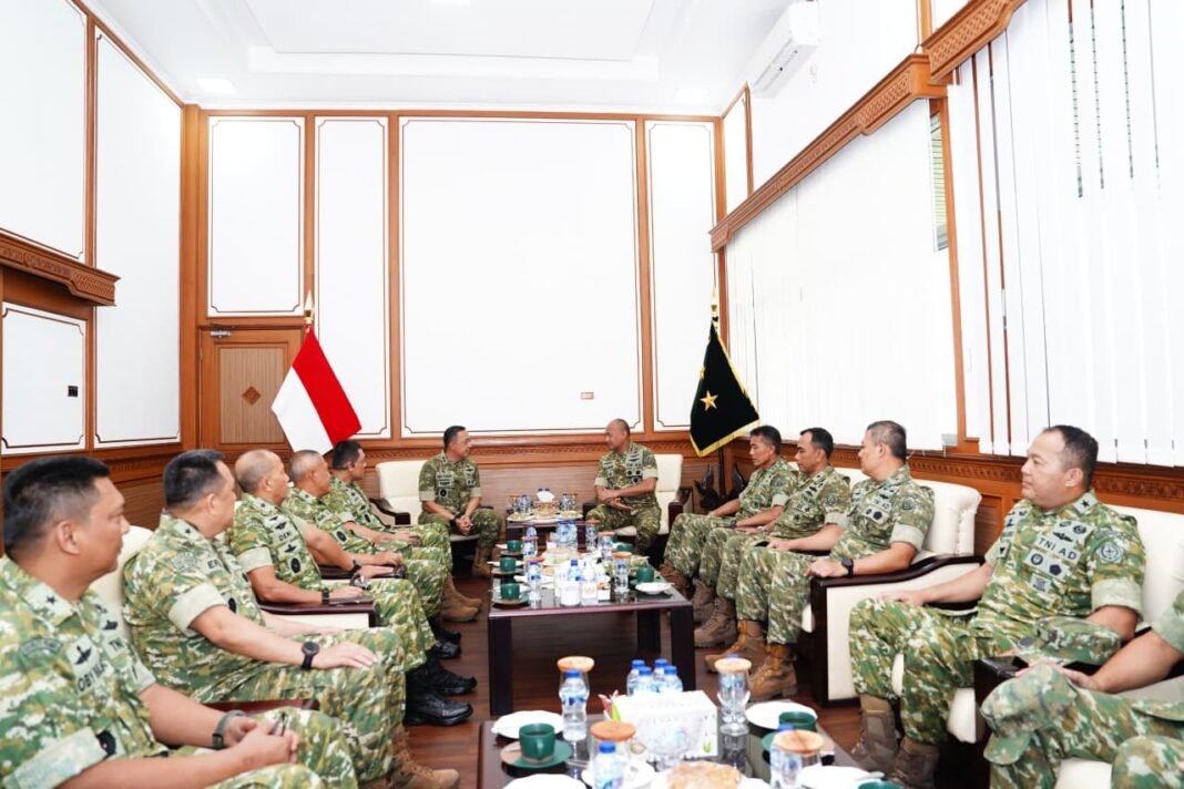 Soliditas TNI Jadi Fokus Utama Kunjungan Kerja Pangkogabwilhan II di Balikpapan