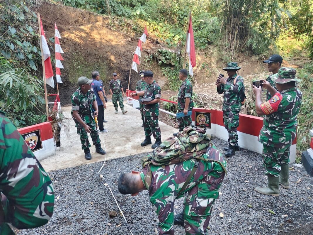 Pengawasan Ketat Infrastruktur TNI, Irdam IX/Udayana Tinjau Proyek Jembatan di Kabupaten Klungkung