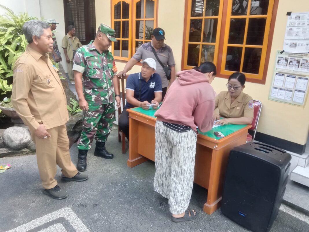 Beras Bantuan Sosial Tiba di Desa Takmung untuk 298 KK
