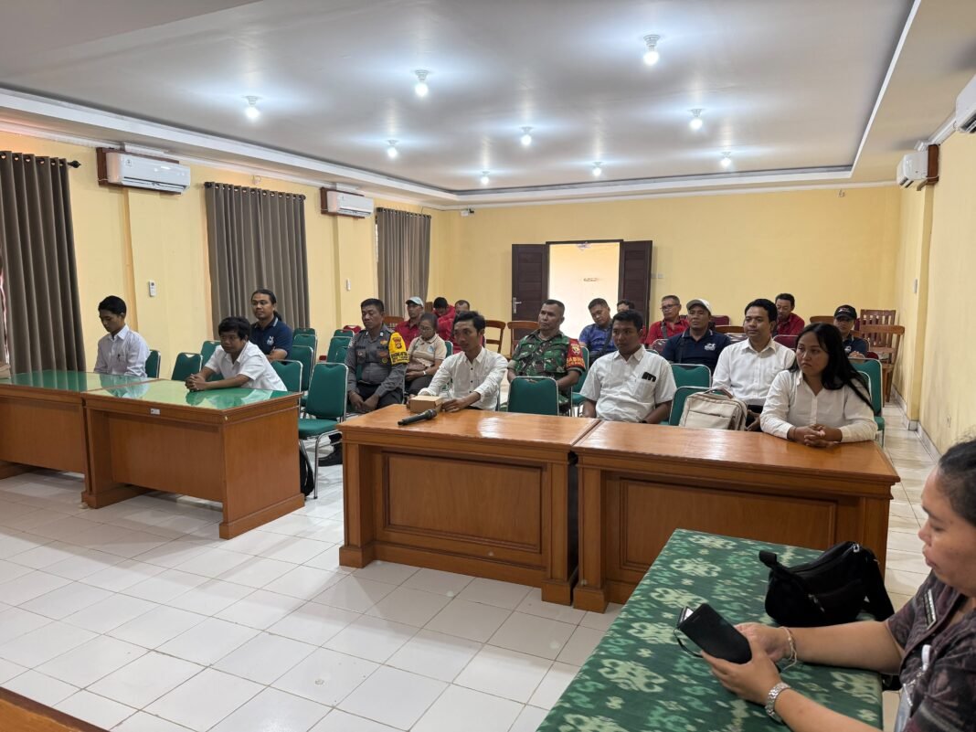 Seleksi Pengisian Perangkat Desa Takmung, Babinsa Takmung Berikan Dukungan Penuh