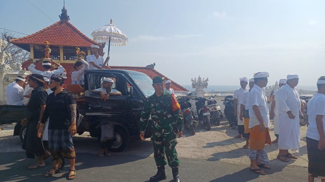 Serka Komang Suwina Siap Lindungi Tradisi di Nusa Penida