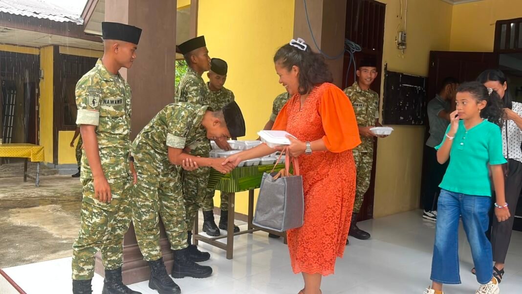 Menguatkan Komunitas Melalui Kegiatan Sosial di Supiori oleh Prajurit