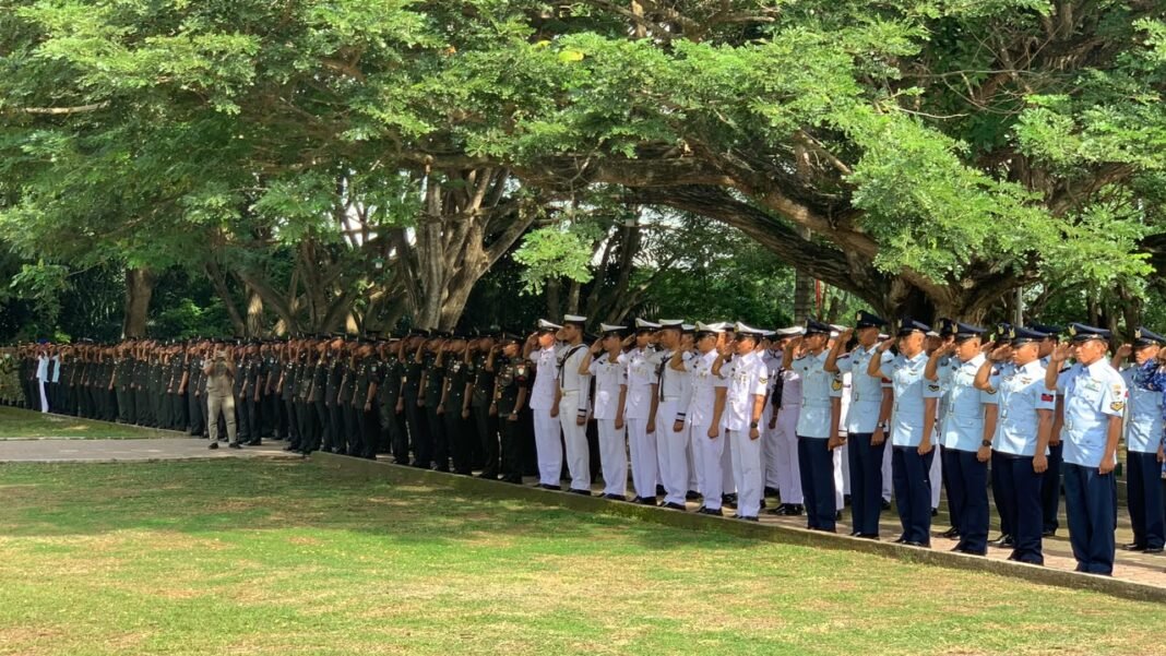 Dandim 0103/Aceh Utara Pimpin Upacara Ziarah Pahlawan HUT TNI ke-81