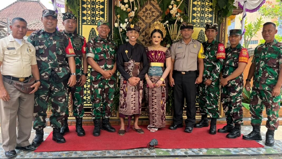 BABINSA TAMANBALI BERIKAN DUKUNGAN PADA ACARA PERNIKAHAN