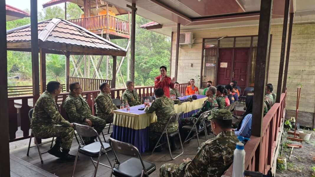 Langkah Preventif Karhutla: Tim Mabes TNI AL dan Sesko TNI Sosialisasi di Wilayah Katingan