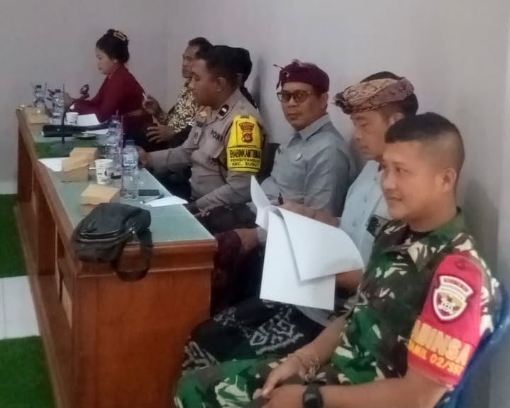 Babinsa Desa Pengiangan Berperan dalam Musyawarah Desa untuk Pembangunan