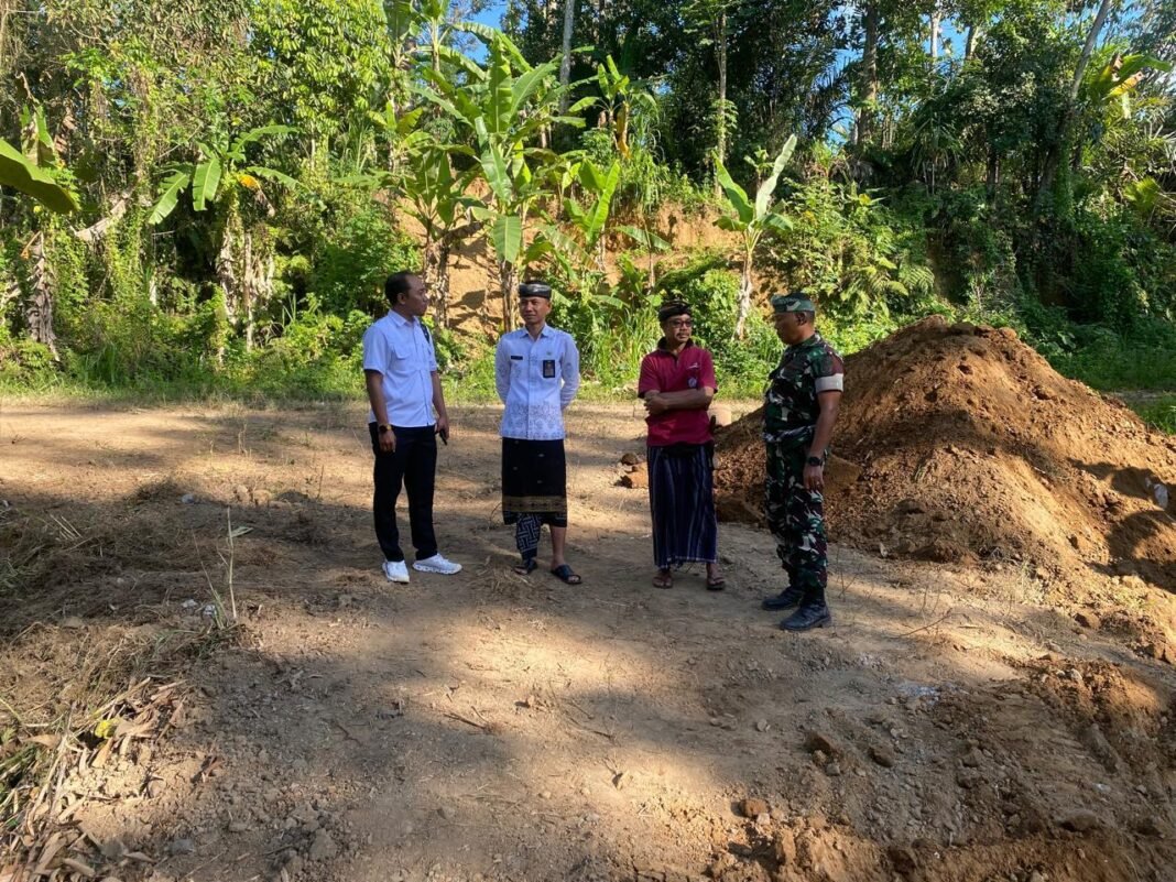 Acara Peletakan Batu Pertama Jembatan di Desa Nyanglan
