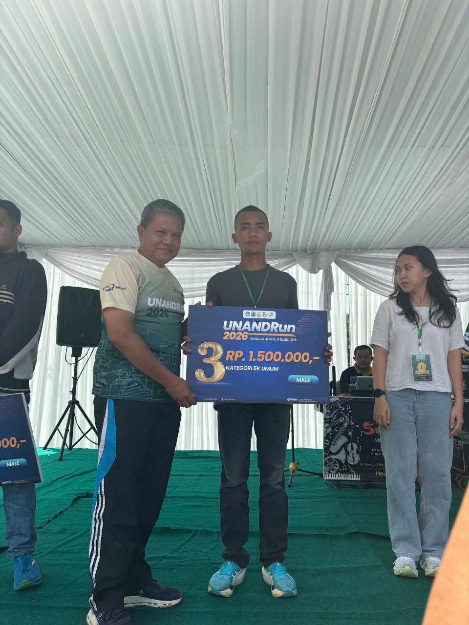 SERSAN DUA NICHOLAS DINOBATKAN JUARA III LARI 5K DI UNANDRUN 2026