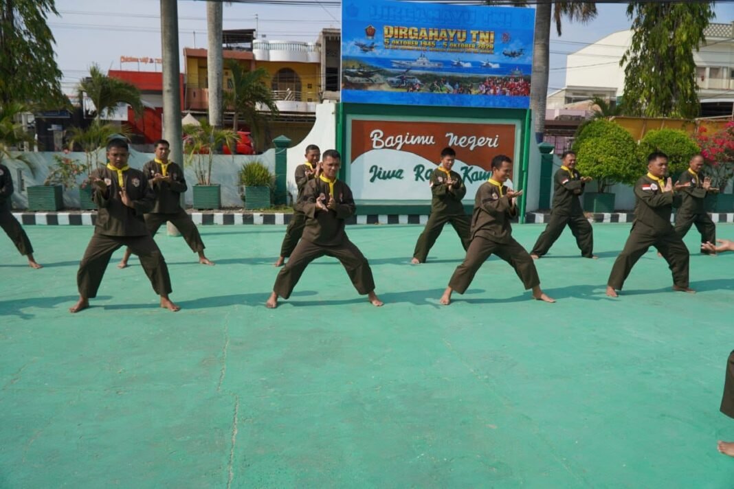 Pengembangan Keterampilan Melalui Latihan Pencak Silat di Kodim 1420/Sidrap