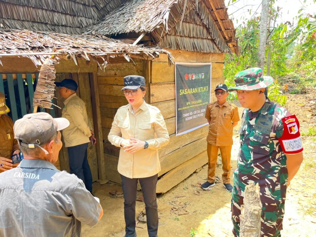 Bupati Poso dan Dandim Melakukan Visitasi RTLH di Desa Leboni