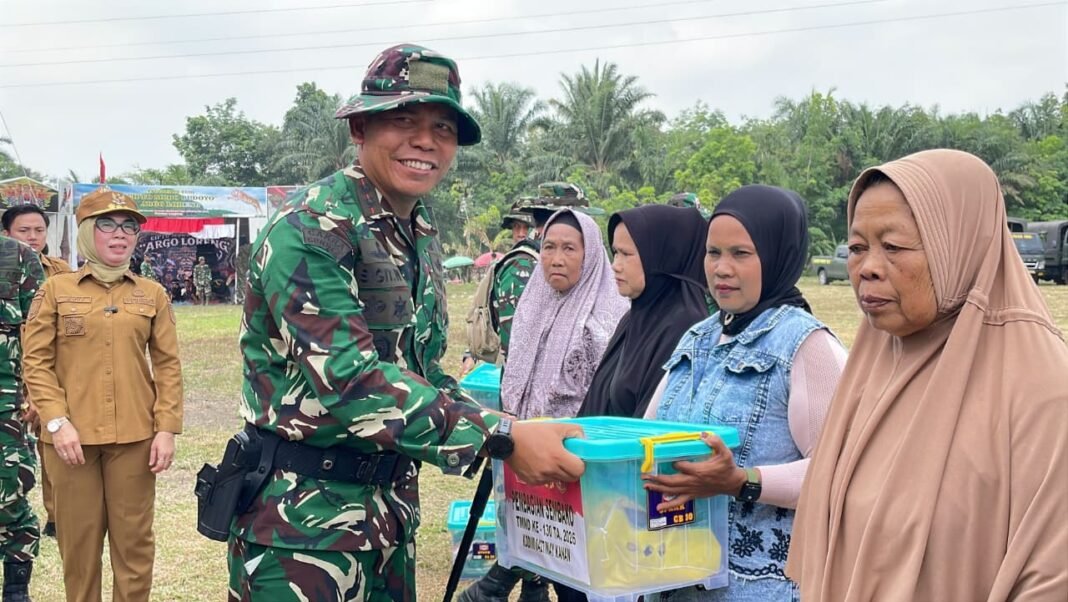 Pembangunan dan Kepedulian: Kodim 0427/Way Kanan Salurkan Bantuan Sosial