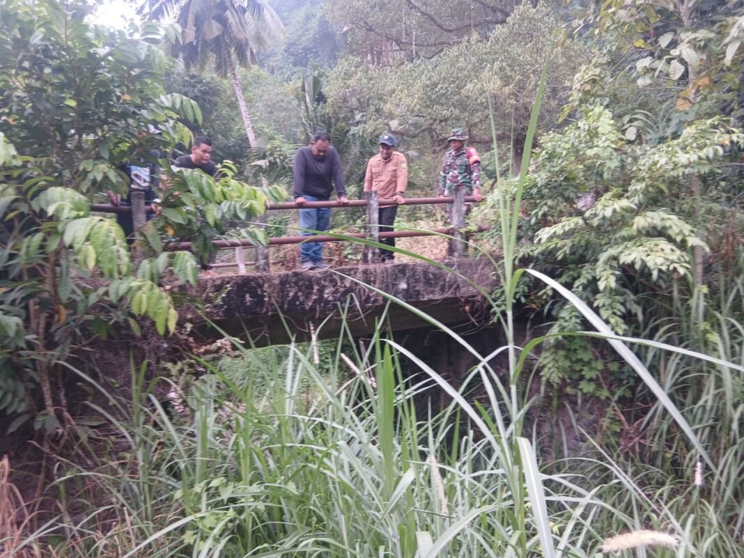TMMD ke-130: Membangun Jembatan untuk Meningkatkan Mobilitas Warga Desa Cendana