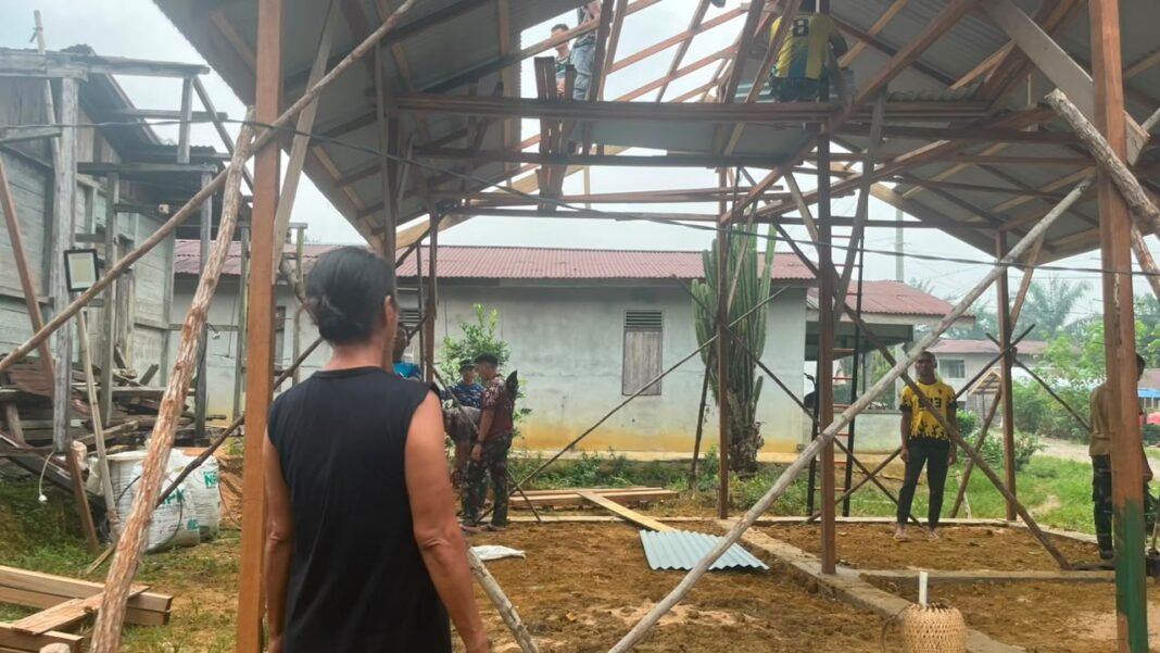 Proyek Pembangunan Rumah Bu Suhanim: Bukti Perhatian Satgas TMMD