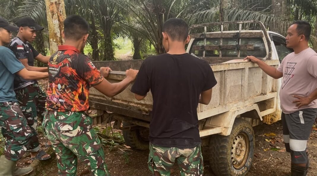 Prajurit TMMD Perkuat Pembangunan untuk Kesejahteraan Warga