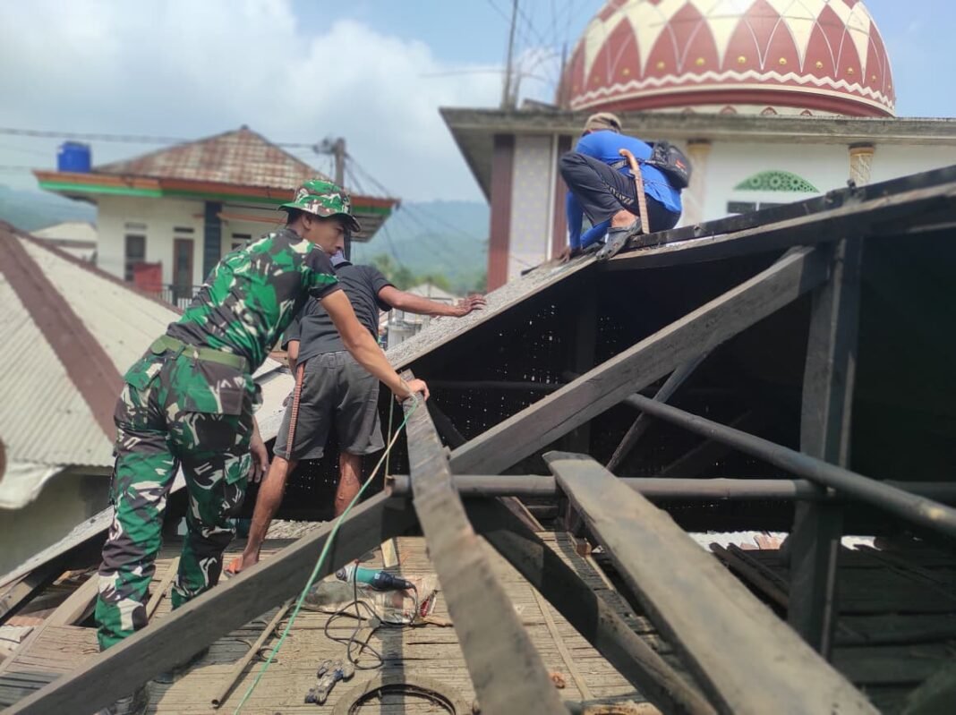Satgas TMMD ke-130 Gelar Renovasi RTLH untuk Bapak Entang