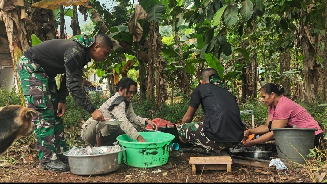 Kemanunggalan TNI dan Masyarakat dalam TMMD ke-130 Kodim 1504/Ambon